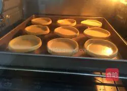 Illustration of how to make original whole egg tart 11