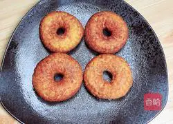 Illustration of how to make colorful pumpkin donuts 10