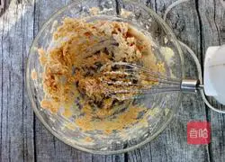 Illustration of how to make raisin oatmeal cookies 4