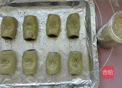 Illustration of making bean paste crisp rolls 13