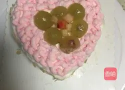 Illustration of how to make a small cream cake 8