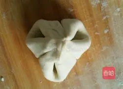 Illustration of how to make fancy bean paste buns 8