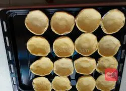 Portuguese Egg Tart Recipe Illustration 2