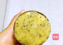 Illustration of how to make sunflower black tea cookies 8