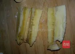 Illustration of how to make banana pie 1