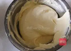 Illustration of how to make split egg sponge cake 13