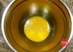 Illustration of how to make coconut cake 4