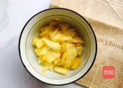 Pictures of how to make pineapple cup cake 1