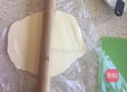 Illustration of how to make homemade egg tart crust 5