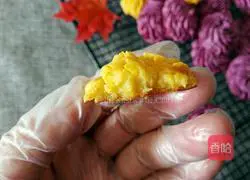 Illustration of how to make healthy sweet potato cakes 14