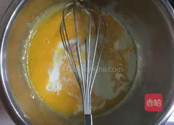 Chiffon Vanilla Cake Recipe Illustration 3