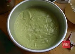 Spinach Chiffon Cake Recipe Illustration 13