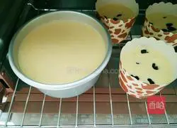 Illustration of how to make a 4-inch cake 12