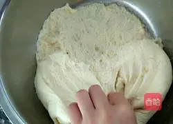 Illustration of how to make bean paste buns 5