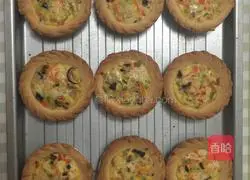 Colored Pepper Minced Pork Egg Tart Recipe Illustration 5