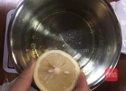 Chiffon Cake (6-inch) Recipe Illustration 8