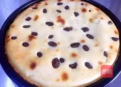 Illustration of how to make honey bean cheese pie 16