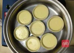 Illustration of homemade egg tarts 4