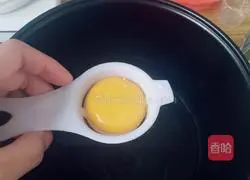 Illustration of how to make small cupcakes 3