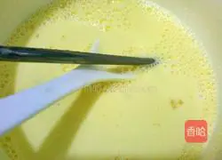 Illustration of how to make rich chocolate egg tart 1