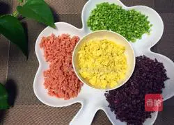Illustration of how to make fried purple sweet potato rice with eggs 4