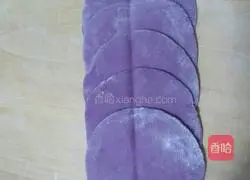 Illustration of how to make purple sweet potato roses 11