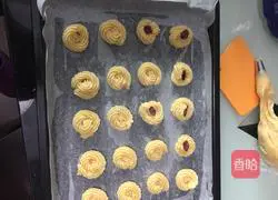 Illustration of how to make butter cheese cookies 6