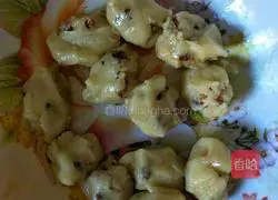 Illustration of how to make walnut pastry 9