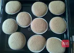 Red Velvet Chiffon Cupcake Recipe Illustration 16