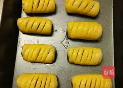 Thousand-layer puff pastry bean paste roll recipe 17