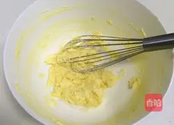 Illustration of how to make meat floss biscuits 5