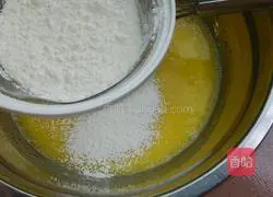 Chiffon Cake Recipe Illustration 7