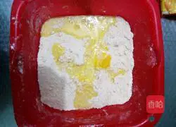 Illustration of how to make salty crispy biscuits 3