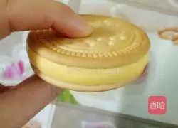 Illustration of how to make pumpkin sandwich cookies 6