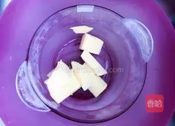 Illustration of how to make meat floss biscuits 2