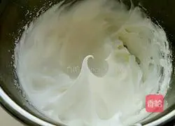 Illustration of how to make cheese and dried fruit cup cake 9