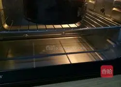 Illustration of how to make chiffon cake 8