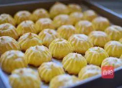 Cream Puffs (New Year Dessert) Illustration 8