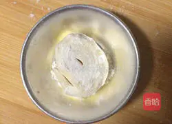 Illustration of homemade egg tarts 7