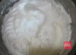 Illustration of how to make eight-inch jujube chiffon cake 4