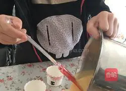 Illustration of how to make small cupcakes 7