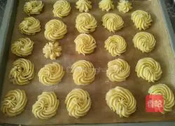 Illustration of how to make scallion cookies 7