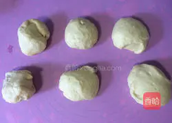 Illustration of how to make bean paste snack buns 7
