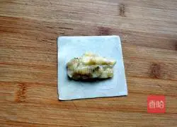 Illustration of how to make wonton peel banana pie 4