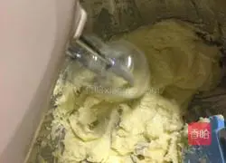 Illustration of how to make blue canned soufflé cookies 2