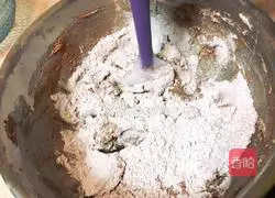 Illustration of how to make New Year's desserts: Cream Chocolate Cookies 15