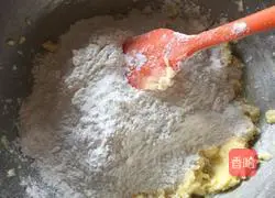 Illustration of how to make marble cookies 5