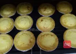 Illustration of how to make coconut skin and sesame egg tarts 5