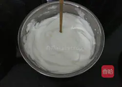Illustration of how to make chiffon cake 7