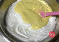 Pumpkin Chiffon Cake Recipe Illustration 17